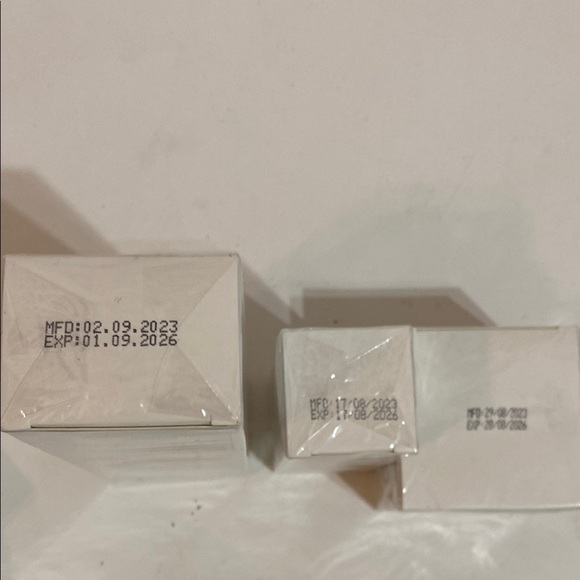 Kormesic Turmeric Skincare Set - Picture 7 of 7